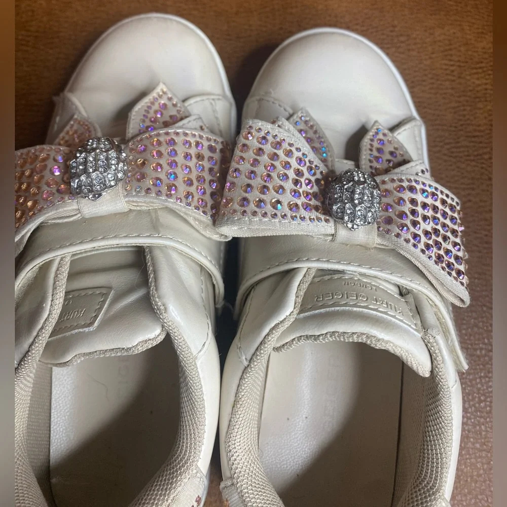 Kurt Geiger Kids Cream Sneakers with Sparkling Bow